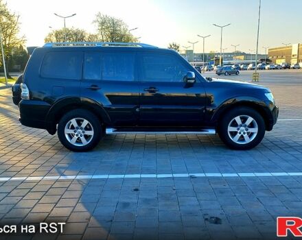 Черный Мицубиси Паджеро, объемом двигателя 3.8 л и пробегом 278 тыс. км за 11200 $, фото 5 на Automoto.ua
