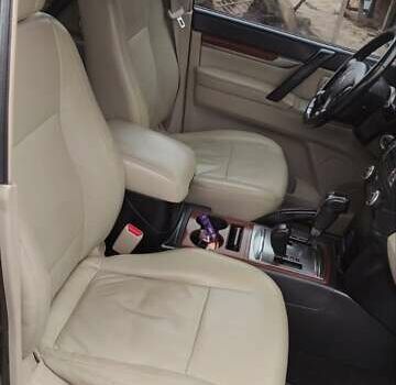 Черный Мицубиси Паджеро, объемом двигателя 3 л и пробегом 262 тыс. км за 10999 $, фото 14 на Automoto.ua