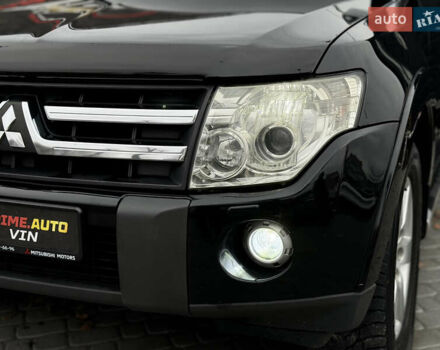 Чорний Міцубісі Паджеро, об'ємом двигуна 3.2 л та пробігом 209 тис. км за 11500 $, фото 3 на Automoto.ua