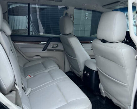 Чорний Міцубісі Паджеро, об'ємом двигуна 2.97 л та пробігом 228 тис. км за 10999 $, фото 18 на Automoto.ua