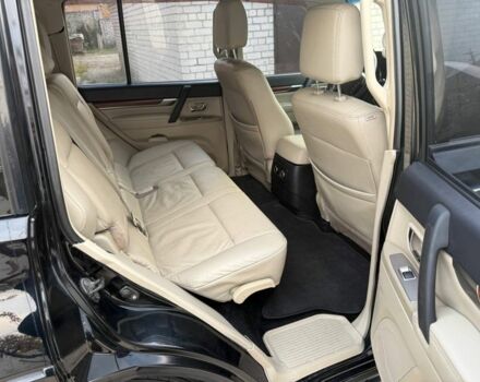 Чорний Міцубісі Паджеро, об'ємом двигуна 3 л та пробігом 170 тис. км за 10000 $, фото 14 на Automoto.ua