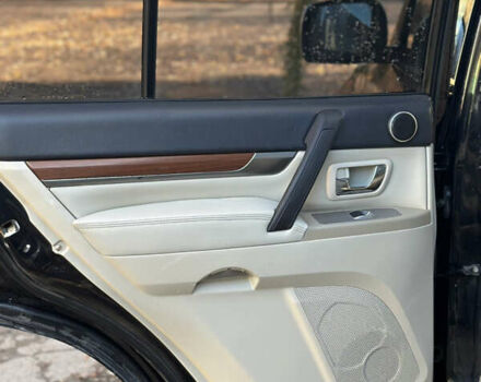 Мицубиси Паджеро 2007 в Киеве на Automoto.ua Черный Мицубиси Паджеро, объемом двигателя 3.8 л и пробегом 216 тыс. км за 9300 $, фото 28 на Automoto.ua