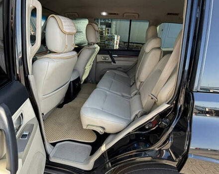 Черный Мицубиси Паджеро, объемом двигателя 2.97 л и пробегом 301 тыс. км за 11000 $, фото 33 на Automoto.ua