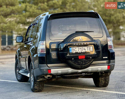 Черный Мицубиси Паджеро, объемом двигателя 3 л и пробегом 275 тыс. км за 9050 $, фото 15 на Automoto.ua