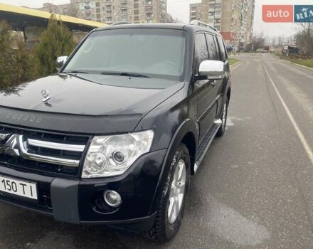 Черный Мицубиси Паджеро, объемом двигателя 2.97 л и пробегом 122 тыс. км за 12500 $, фото 2 на Automoto.ua