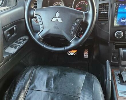 Чорний Міцубісі Паджеро, об'ємом двигуна 3.83 л та пробігом 360 тис. км за 12800 $, фото 10 на Automoto.ua