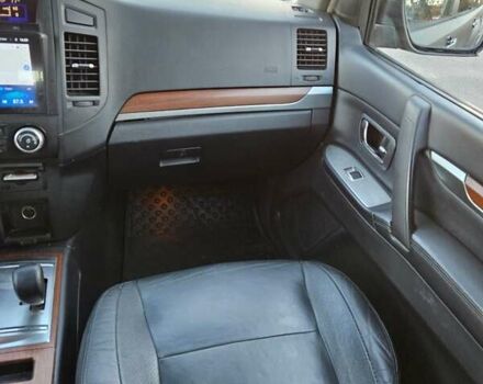 Чорний Міцубісі Паджеро, об'ємом двигуна 3.83 л та пробігом 360 тис. км за 12800 $, фото 14 на Automoto.ua