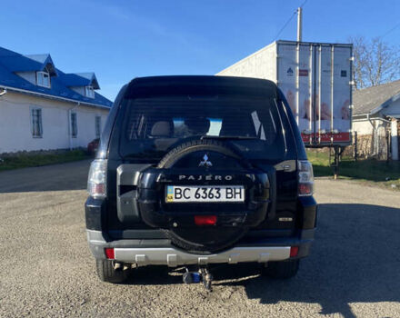 Черный Мицубиси Паджеро, объемом двигателя 3 л и пробегом 326 тыс. км за 8600 $, фото 3 на Automoto.ua