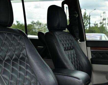 Черный Мицубиси Паджеро, объемом двигателя 0 л и пробегом 165 тыс. км за 11500 $, фото 8 на Automoto.ua