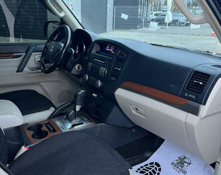 Чорний Міцубісі Паджеро, об'ємом двигуна 2.97 л та пробігом 228 тис. км за 10999 $, фото 16 на Automoto.ua