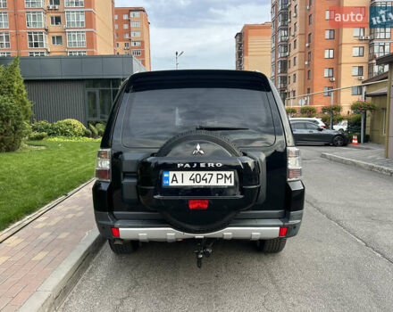 Черный Мицубиси Паджеро, объемом двигателя 3 л и пробегом 210 тыс. км за 10500 $, фото 5 на Automoto.ua