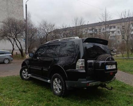 Черный Мицубиси Паджеро, объемом двигателя 3.2 л и пробегом 249 тыс. км за 13500 $, фото 2 на Automoto.ua