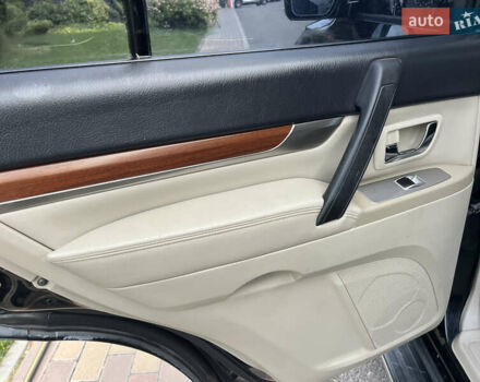 Черный Мицубиси Паджеро, объемом двигателя 3 л и пробегом 210 тыс. км за 10500 $, фото 24 на Automoto.ua