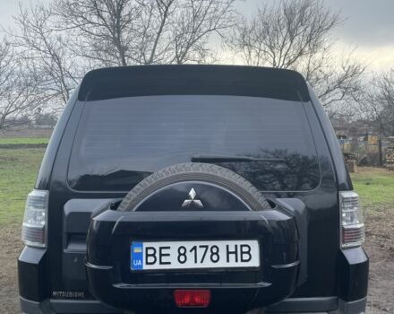 Чорний Міцубісі Паджеро, об'ємом двигуна 3.2 л та пробігом 280 тис. км за 13000 $, фото 4 на Automoto.ua