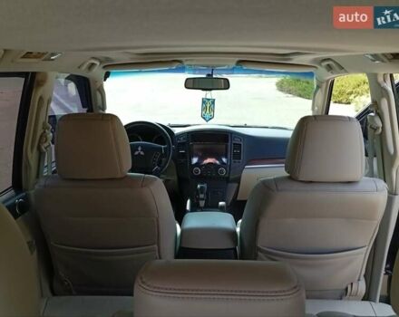Чорний Міцубісі Паджеро, об'ємом двигуна 3 л та пробігом 224 тис. км за 12400 $, фото 16 на Automoto.ua