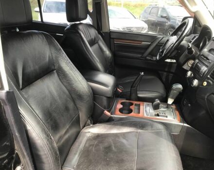 Черный Мицубиси Паджеро, объемом двигателя 3.2 л и пробегом 330 тыс. км за 12790 $, фото 21 на Automoto.ua