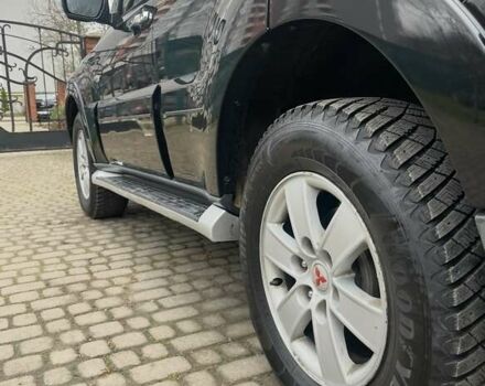 Чорний Міцубісі Паджеро, об'ємом двигуна 3 л та пробігом 260 тис. км за 10800 $, фото 21 на Automoto.ua