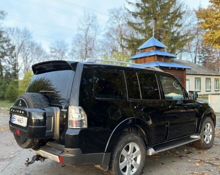 Чорний Міцубісі Паджеро, об'ємом двигуна 3.8 л та пробігом 208 тис. км за 11500 $, фото 2 на Automoto.ua