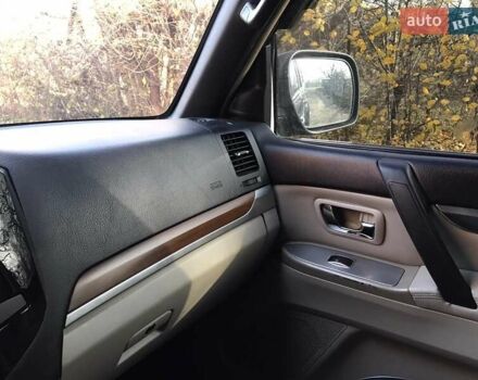 Чорний Міцубісі Паджеро, об'ємом двигуна 2.97 л та пробігом 360 тис. км за 11300 $, фото 11 на Automoto.ua