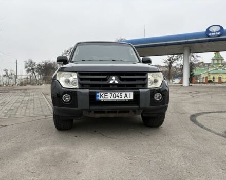 Чорний Міцубісі Паджеро, об'ємом двигуна 3 л та пробігом 192 тис. км за 10500 $, фото 2 на Automoto.ua