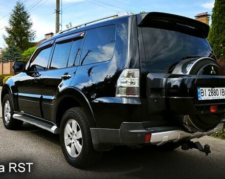 Черный Мицубиси Паджеро, объемом двигателя 3.8 л и пробегом 196 тыс. км за 11500 $, фото 6 на Automoto.ua