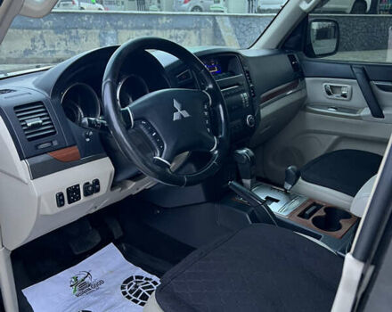 Чорний Міцубісі Паджеро, об'ємом двигуна 2.97 л та пробігом 228 тис. км за 10999 $, фото 15 на Automoto.ua