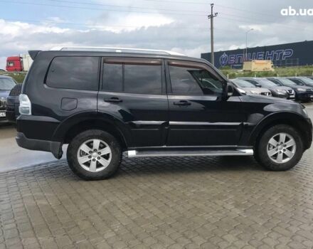 Черный Мицубиси Паджеро, объемом двигателя 3.2 л и пробегом 330 тыс. км за 12790 $, фото 9 на Automoto.ua