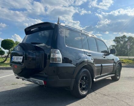 Чорний Міцубісі Паджеро, об'ємом двигуна 3 л та пробігом 219 тис. км за 11500 $, фото 3 на Automoto.ua