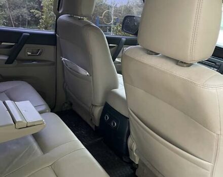 Черный Мицубиси Паджеро, объемом двигателя 2.97 л и пробегом 170 тыс. км за 11000 $, фото 6 на Automoto.ua