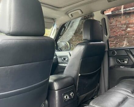 Чорний Міцубісі Паджеро, об'ємом двигуна 3 л та пробігом 260 тис. км за 10800 $, фото 42 на Automoto.ua