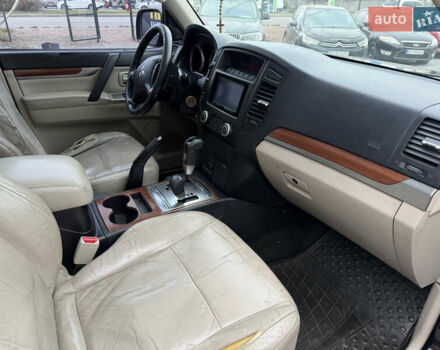 Черный Мицубиси Паджеро, объемом двигателя 2.97 л и пробегом 329 тыс. км за 8500 $, фото 21 на Automoto.ua