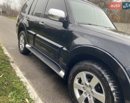 Черный Мицубиси Паджеро, объемом двигателя 2.97 л и пробегом 122 тыс. км за 12500 $, фото 5 на Automoto.ua