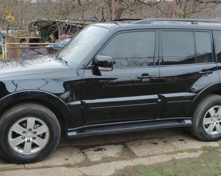 Черный Мицубиси Паджеро, объемом двигателя 3 л и пробегом 262 тыс. км за 10900 $, фото 1 на Automoto.ua