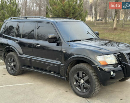 Чорний Міцубісі Паджеро, об'ємом двигуна 3.8 л та пробігом 260 тис. км за 10500 $, фото 7 на Automoto.ua