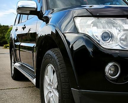 Черный Мицубиси Паджеро, объемом двигателя 3.8 л и пробегом 196 тыс. км за 11500 $, фото 5 на Automoto.ua