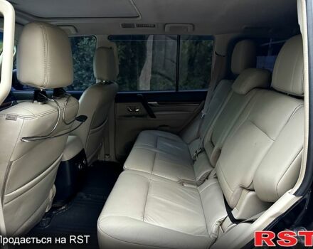 Черный Мицубиси Паджеро, объемом двигателя 3.2 л и пробегом 190 тыс. км за 13000 $, фото 7 на Automoto.ua