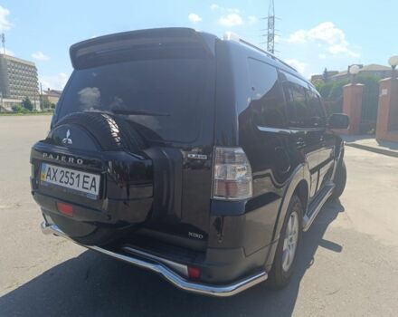 Черный Мицубиси Паджеро, объемом двигателя 3.8 л и пробегом 230 тыс. км за 8400 $, фото 5 на Automoto.ua