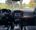Чорний Міцубісі Паджеро, об'ємом двигуна 2.97 л та пробігом 290 тис. км за 9999 $, фото 13 на Automoto.ua