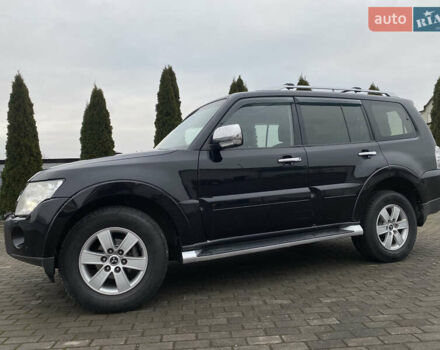 Черный Мицубиси Паджеро, объемом двигателя 3 л и пробегом 348 тыс. км за 8550 $, фото 5 на Automoto.ua