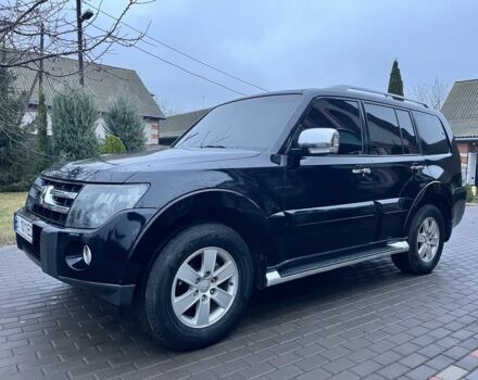 Черный Мицубиси Паджеро, объемом двигателя 3 л и пробегом 270 тыс. км за 11200 $, фото 1 на Automoto.ua