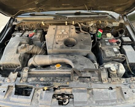 Черный Мицубиси Паджеро, объемом двигателя 3.2 л и пробегом 200 тыс. км за 9000 $, фото 13 на Automoto.ua