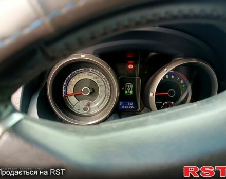 Чорний Міцубісі Паджеро, об'ємом двигуна 3 л та пробігом 179 тис. км за 11700 $, фото 6 на Automoto.ua