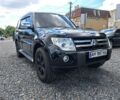 Чорний Міцубісі Паджеро, об'ємом двигуна 3 л та пробігом 320 тис. км за 10955 $, фото 2 на Automoto.ua