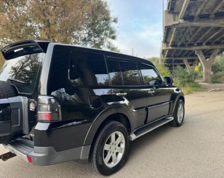 Черный Мицубиси Паджеро, объемом двигателя 3 л и пробегом 300 тыс. км за 11000 $, фото 11 на Automoto.ua