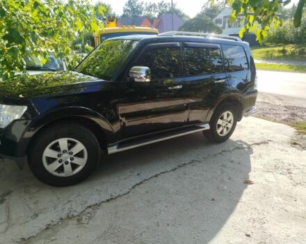 Черный Мицубиси Паджеро, объемом двигателя 3 л и пробегом 248 тыс. км за 10000 $, фото 2 на Automoto.ua