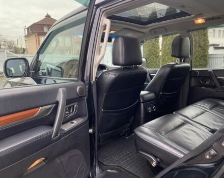 Черный Мицубиси Паджеро, объемом двигателя 3 л и пробегом 375 тыс. км за 8550 $, фото 15 на Automoto.ua