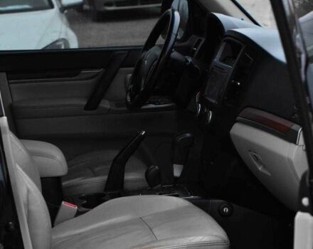 Чорний Міцубісі Паджеро, об'ємом двигуна 3 л та пробігом 215 тис. км за 9650 $, фото 11 на Automoto.ua