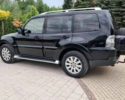 Черный Мицубиси Паджеро, объемом двигателя 3.2 л и пробегом 214 тыс. км за 2900 $, фото 4 на Automoto.ua