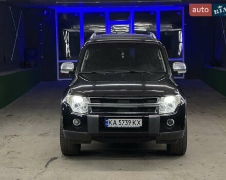 Черный Мицубиси Паджеро, объемом двигателя 3 л и пробегом 320 тыс. км за 9900 $, фото 9 на Automoto.ua