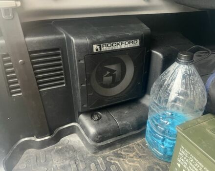 Чорний Міцубісі Паджеро, об'ємом двигуна 3.8 л та пробігом 308 тис. км за 12500 $, фото 5 на Automoto.ua